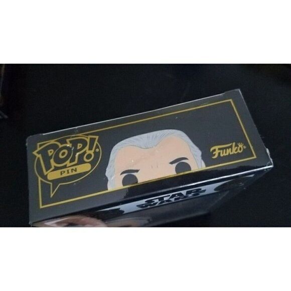 #22 Star Wars Count Dooku Funko Pop! Big Metal Enamel Pin Stand Included - Picture 5 of 7